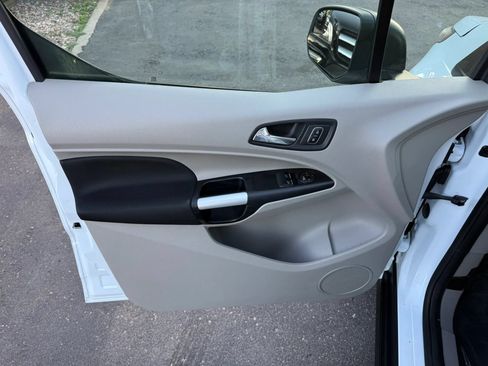 Used 2019 Ford Transit Connect XLT w/ Driver-Assist Package FWD image 14