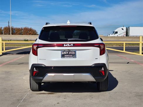 Certified 2026 Kia Seltos EX image 5