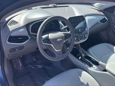 Used 2025 Chevrolet Malibu LT image 17