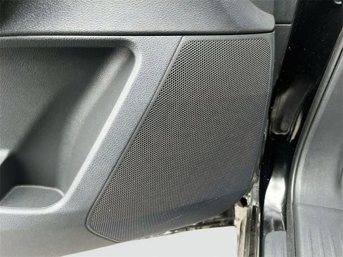 Used 2024 Nissan Pathfinder SV image 19