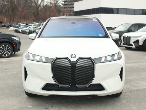 New 2026 BMW iX xDrive45 image 2