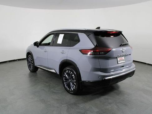 Certified 2024 Nissan Rogue Platinum FWD image 4