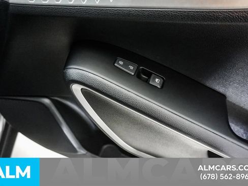 Used 2025 Kia Soul LX w/ LX Technology Package FWD image 35