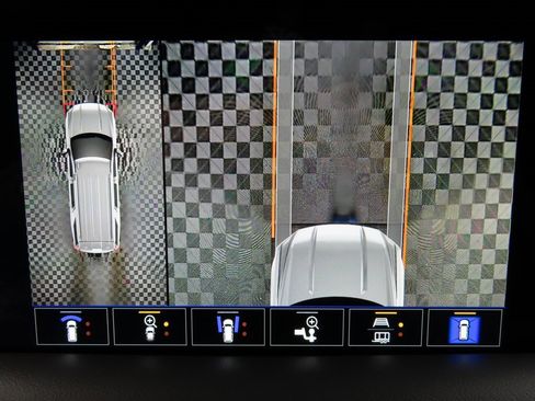 Used 2024 GMC Yukon AT4 image 19