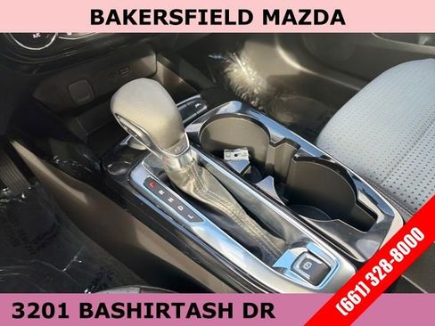 Used 2025 Chevrolet Trax LT w/ LT Convenience Package image 23