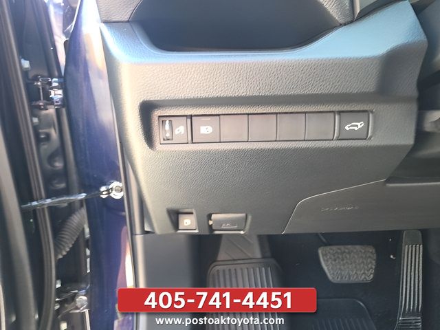 Used 2025 Toyota RAV4 XLE Premium AWD/4WD image 17