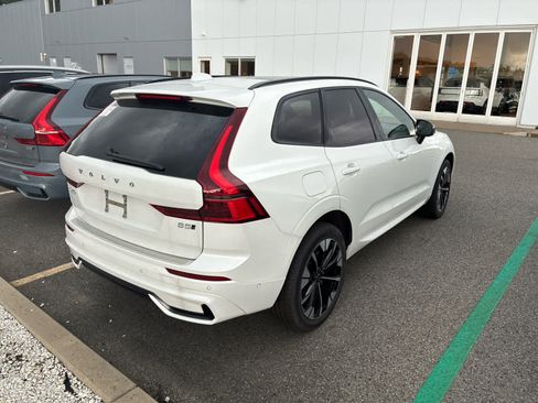 Used 2026 Volvo XC60 B5 Plus AWD/4WD image 3