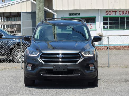 Used 2018 Ford Escape SE w/ SE Sport Appearance Package AWD/4WD image 2