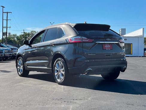 Used 2019 Ford Edge Titanium w/ Cold Weather Package image 5