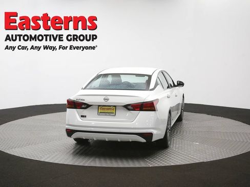 Used 2025 Nissan Altima 2.5 SV FWD image 36