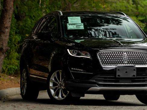 Used 2019 Lincoln MKC Select w/ Select Plus Package image 27