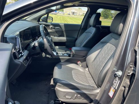 Used 2025 Kia Sportage X-Line w/ Premium Package AWD/4WD image 8