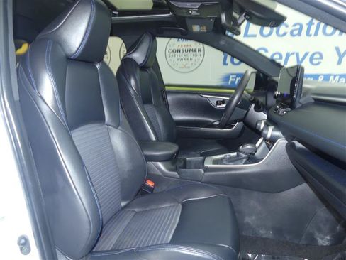 Used 2023 Toyota RAV4 XSE AWD/4WD image 8