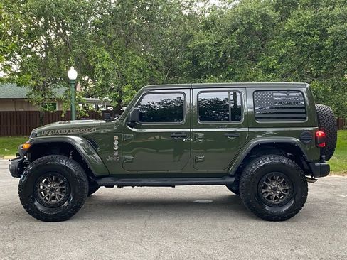 Used 2021 Jeep Wrangler Unlimited Rubicon w/ Trailer Tow Package AWD/4WD image 4