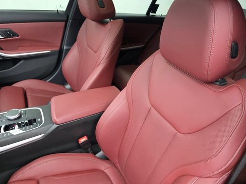 Certified 2024 BMW 330i Sedan w/ M Sport Package RWD image 11