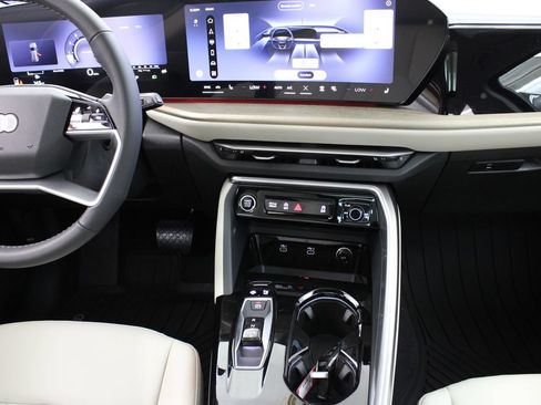 New 2026 Audi Q5 Premium Plus AWD/4WD image 22