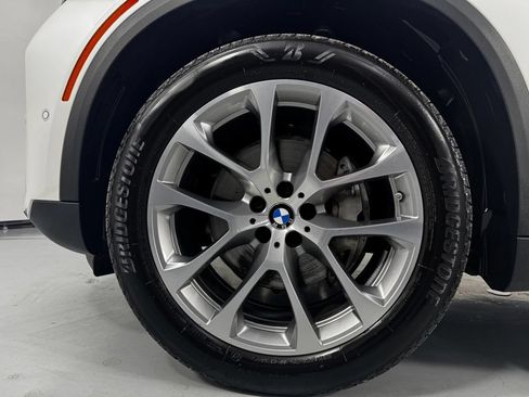 Used 2026 BMW X5 xDrive40i w/ Premium Package AWD/4WD image 10