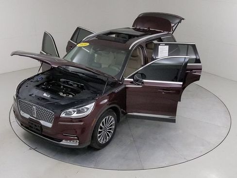 Used 2020 Lincoln Aviator Reserve w/ Equipment Group 201A AWD/4WD image 47