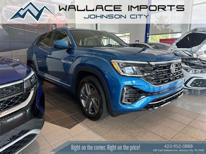 New 2024 Volkswagen Atlas Cross Sport SEL R-Line