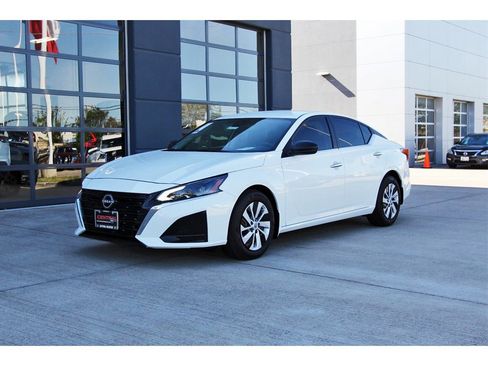 New 2024 Nissan Altima 2.5 S image 2