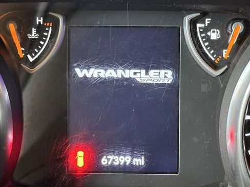 Used 2020 Jeep Wrangler Unlimited Sport AWD/4WD image 5