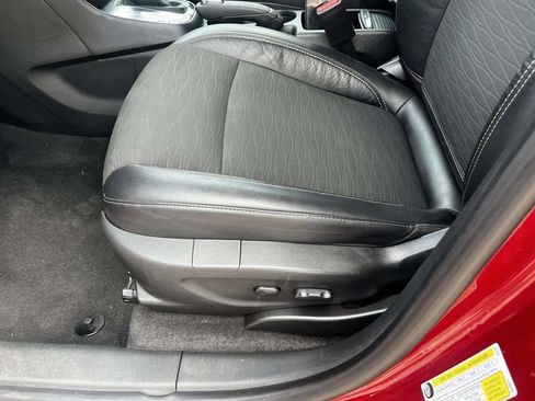 Used 2015 Buick Encore FWD image 16