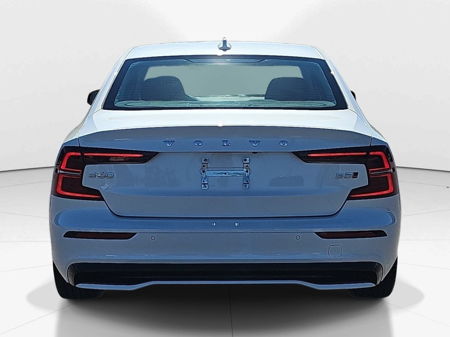 Used 2024 Volvo S60 B5 Ultimate w/ Climate Package AWD/4WD image 5
