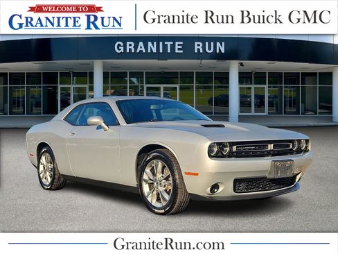 Used 2020 Dodge Challenger SXT w/ Cold Weather Group image 1