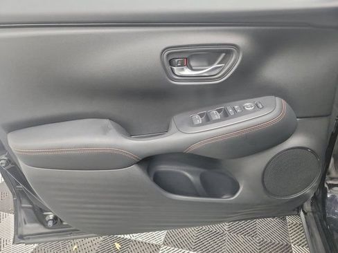 Certified 2025 Honda HR-V Sport image 18