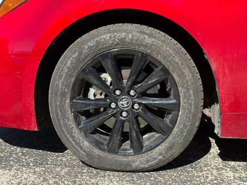 Used 2024 Toyota Corolla SE w/ SE Package image 9