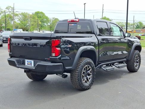 New 2026 Chevrolet Colorado ZR2 w/ Technology Package AWD/4WD image 12
