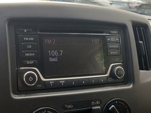 Certified 2018 Nissan NV200 S image 31