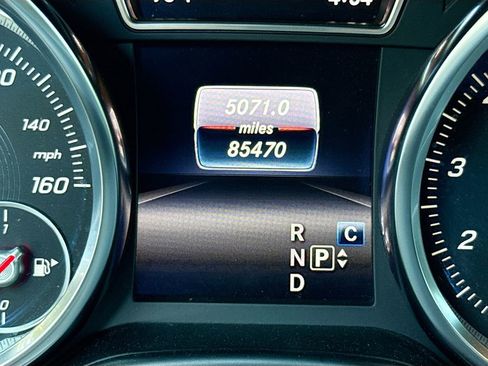 Used 2018 Mercedes-Benz GLS 450 GLS 450 w/ Premium Package image 13