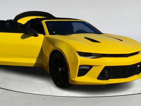 Used 2018 Chevrolet Camaro SS image 8