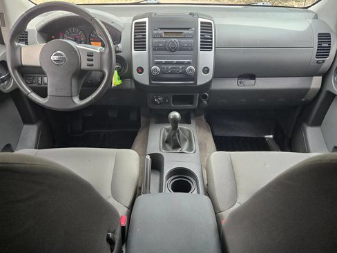 Used 2011 Nissan Xterra S AWD/4WD image 17
