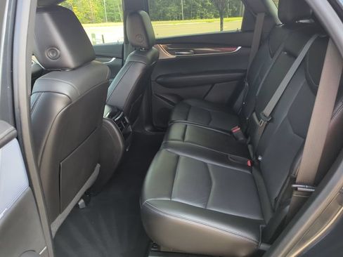 Used 2022 Cadillac XT5 Sportv w/ Technology Package AWD/4WD image 10