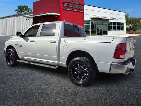 Used 2019 RAM 1500 Big Horn image 3