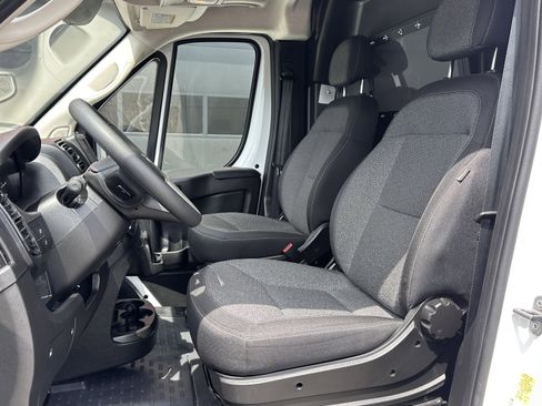 Used 2024 RAM ProMaster 3500 w/ Convenience Group FWD image 11
