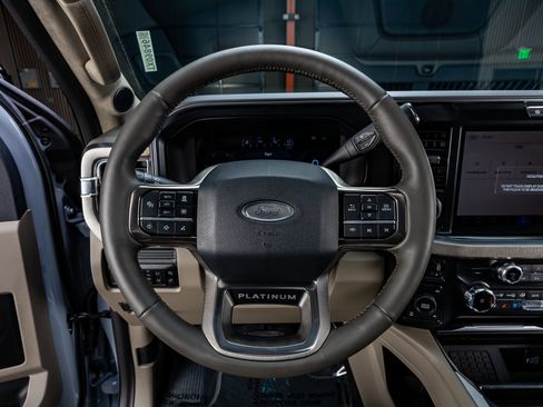 Used 2026 Ford F250 Platinum w/ Platinum Plus Package AWD/4WD image 19
