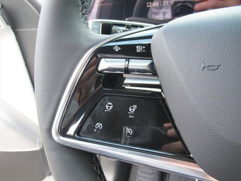 New 2026 Cadillac Lyriq Premium Luxury image 23