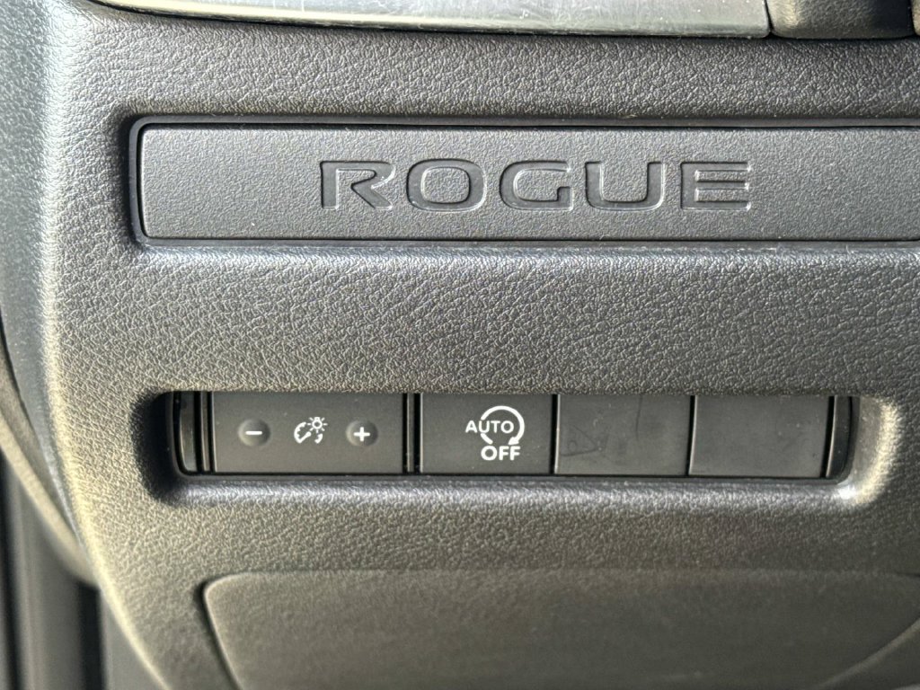 Used 2024 Nissan Rogue S FWD image 26