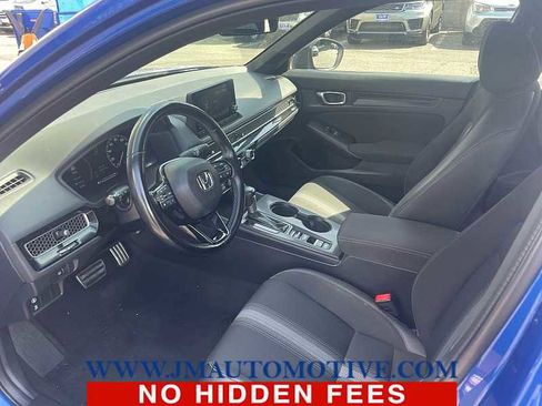 Used 2022 Honda Civic Sport image 2