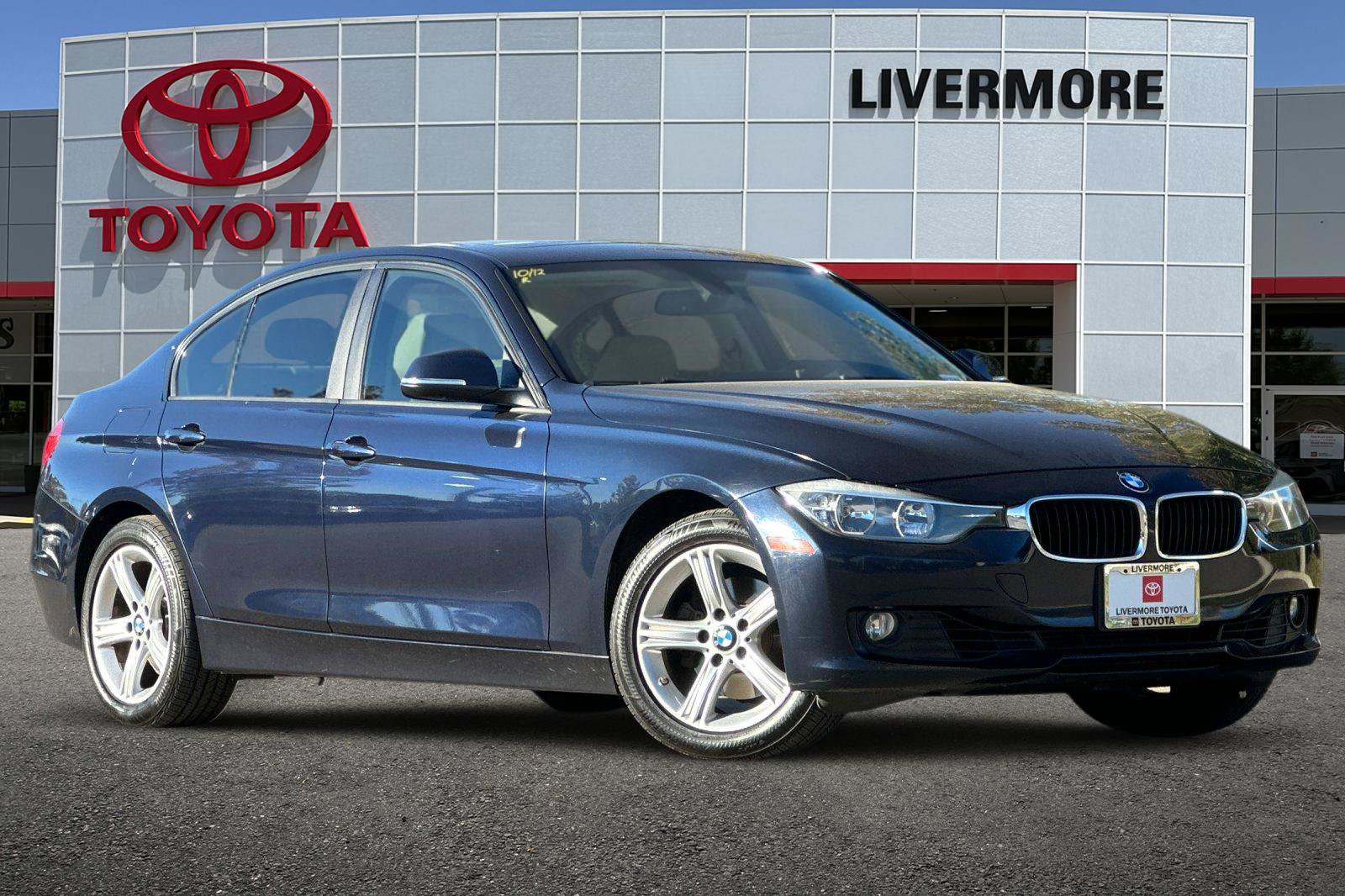 Used 2013 BMW 328i Sedan RWD image 2
