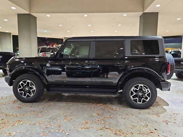 Used 2025 Ford Bronco Outer Banks AWD/4WD image 7
