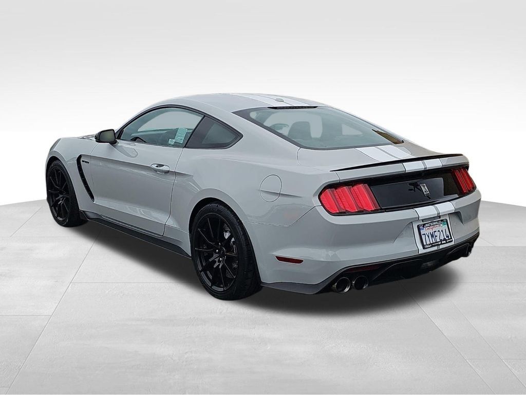 Used 2016 Ford Mustang Shelby GT350 RWD image 5