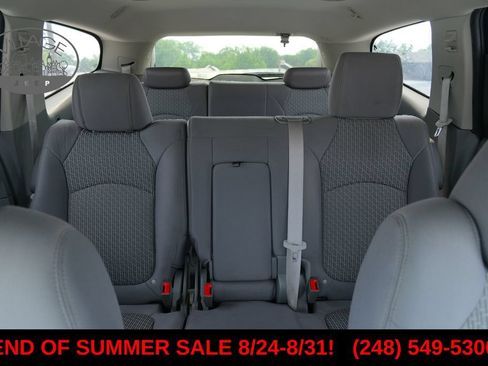 Used 2012 Chevrolet Traverse LS FWD image 22