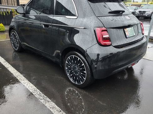 Used 2024 FIAT 500 e image 5