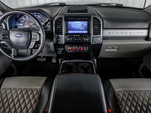 Used 2022 Ford F350 XLT w/ XLT Premium Package image 13