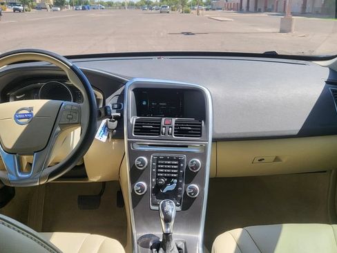 Used 2015 Volvo XC60 T5 Premier w/ Protection Package FWD image 28