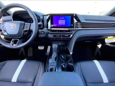 Certified 2026 Toyota Camry SE w/ Convenience Package image 15